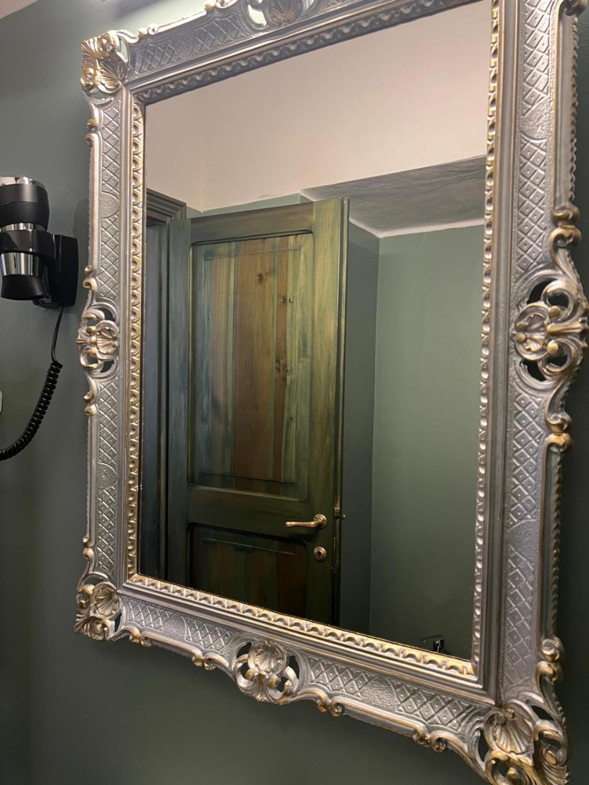 A La Casa Dei Potenti *