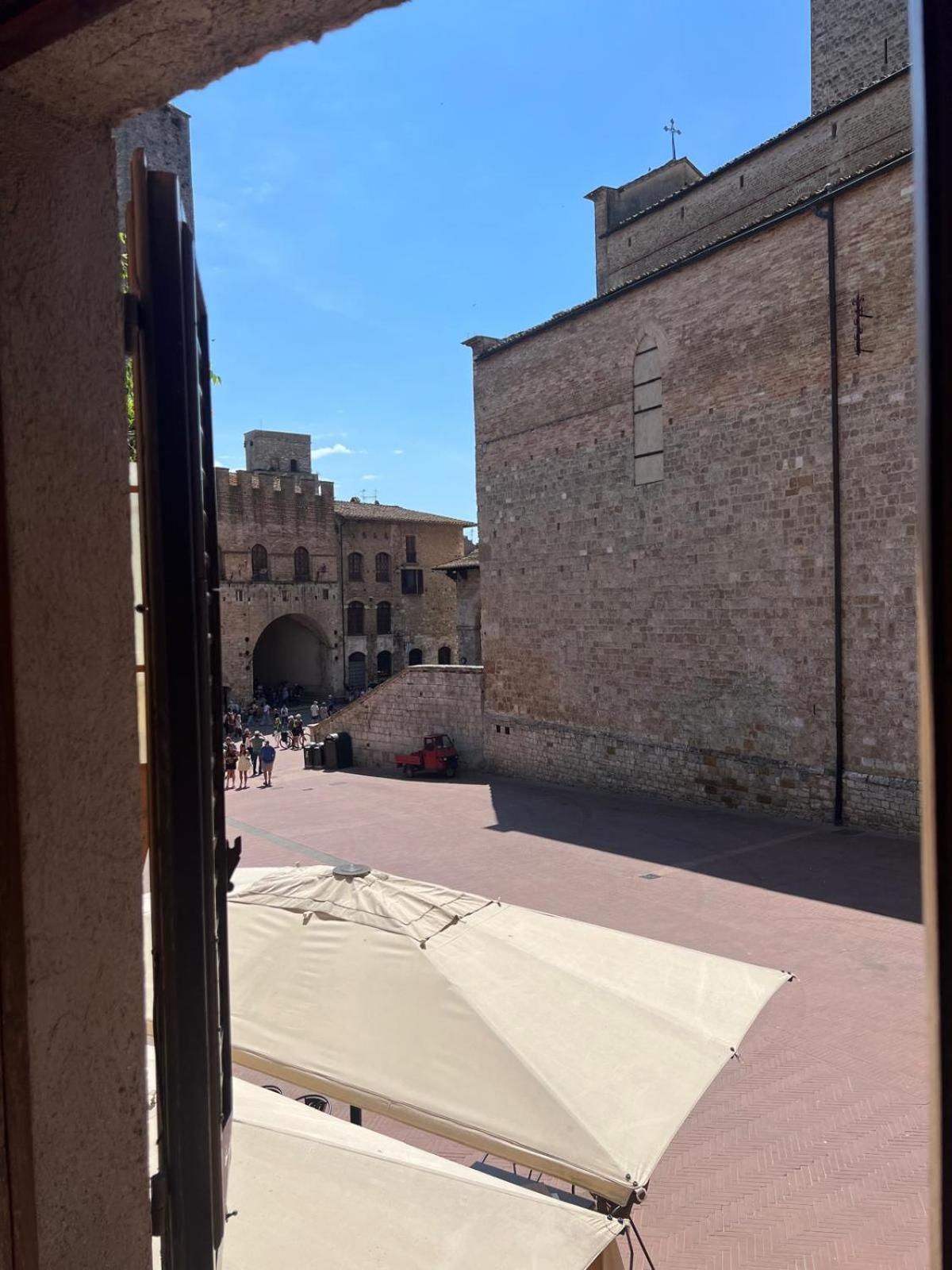 A La Casa Dei Potenti San Gimignano